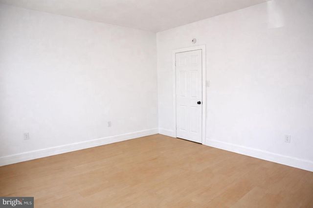 250 E COLLEGE AVE, York, PA 17403