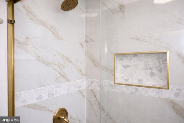 250 E COLLEGE AVE, York, PA 17403