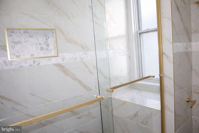 250 E COLLEGE AVE, York, PA 17403