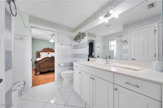 1811 NE 5th TER, Cape Coral, FL 33909