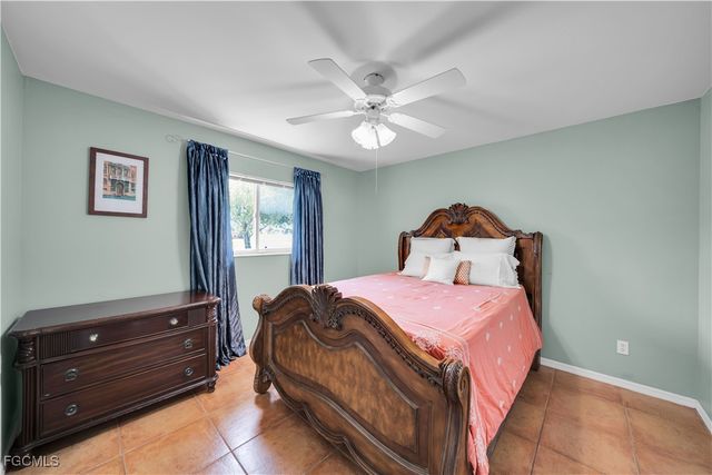 1811 NE 5th TER, Cape Coral, FL 33909