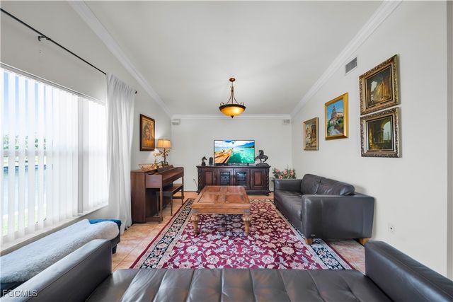 1811 NE 5th TER, Cape Coral, FL 33909