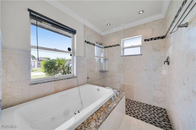 1811 NE 5th TER, Cape Coral, FL 33909