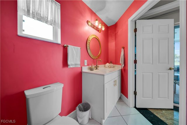 1811 NE 5th TER, Cape Coral, FL 33909