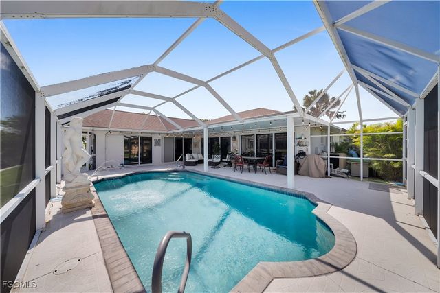 1811 NE 5th TER, Cape Coral, FL 33909