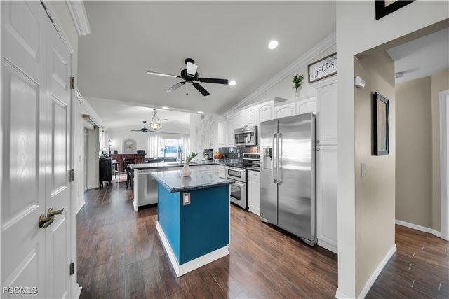 1811 NE 5th TER, Cape Coral, FL 33909