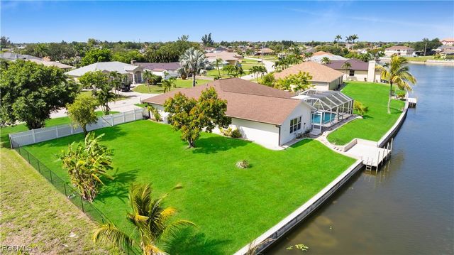 1811 NE 5th TER, Cape Coral, FL 33909