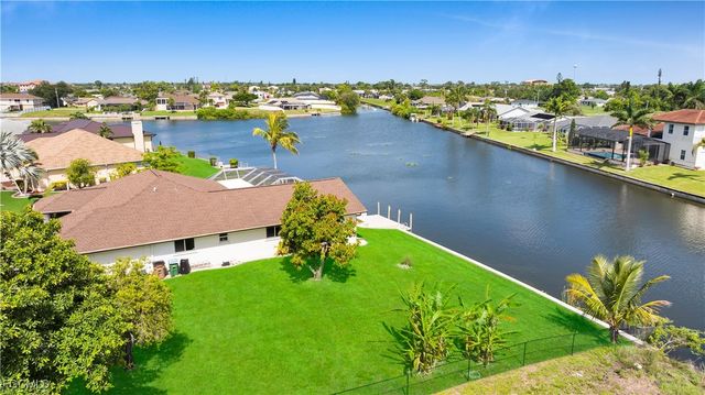 1811 NE 5th TER, Cape Coral, FL 33909