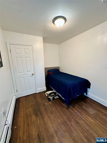 341 18th Street, Newark, NJ 07103