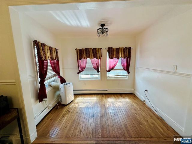 341 18th Street, Newark, NJ 07103