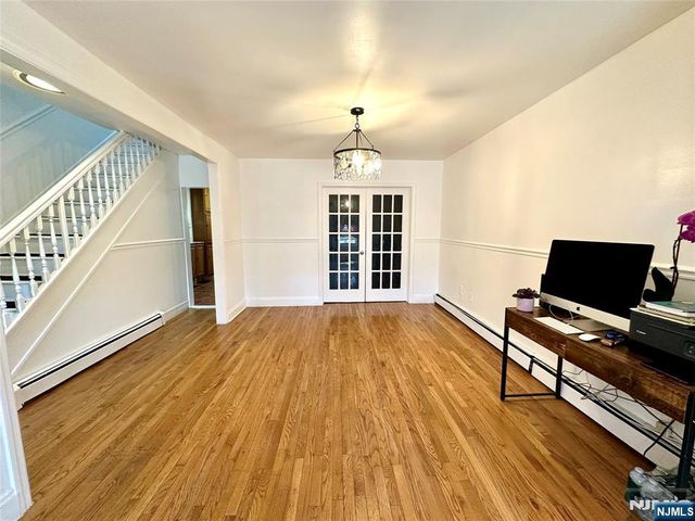 341 18th Street, Newark, NJ 07103