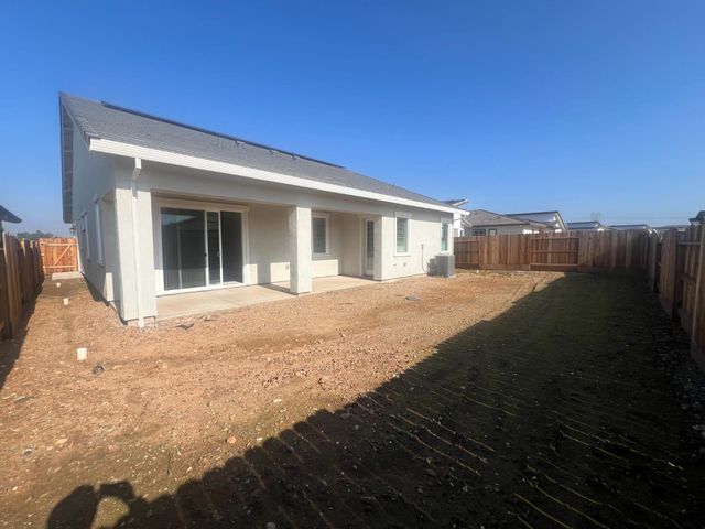 9017 Elliott Springs Dr, Elk Grove, CA 95624