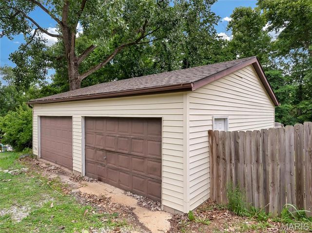 8906 Riverview Drive, Cedar Hill, MO 63016