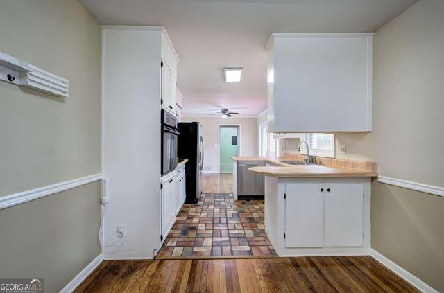 2191 Sun Valley Drive SE, Marietta, GA 30067