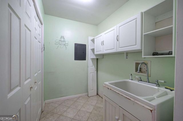 2191 Sun Valley Drive SE, Marietta, GA 30067