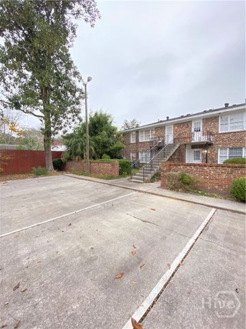 139 E 55th Street, Savannah, GA 31406