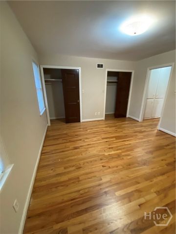 139 E 55th Street, Savannah, GA 31406