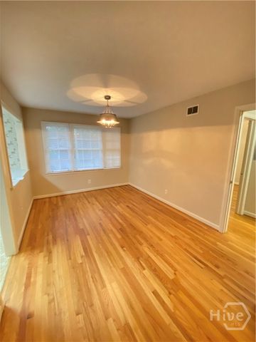 139 E 55th Street, Savannah, GA 31406