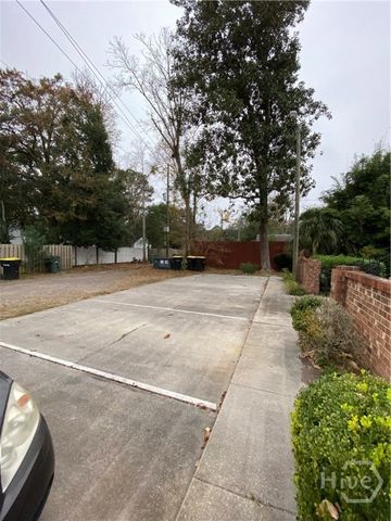 139 E 55th Street, Savannah, GA 31406