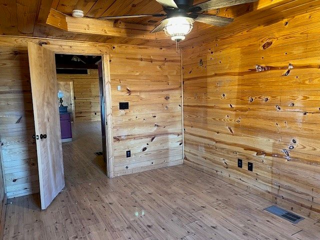 1255 Daniel Road, Weatherford, TX 76087