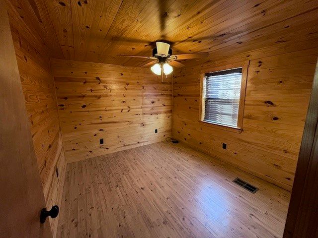 1255 Daniel Road, Weatherford, TX 76087