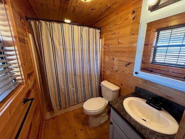 1255 Daniel Road, Weatherford, TX 76087