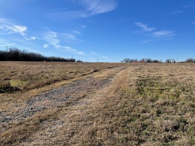 1255 Daniel Road, Weatherford, TX 76087