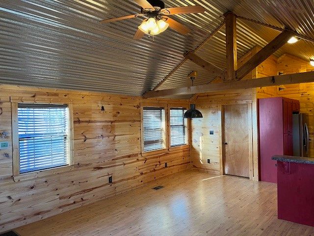 1255 Daniel Road, Weatherford, TX 76087