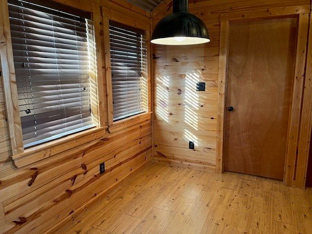 1255 Daniel Road, Weatherford, TX 76087