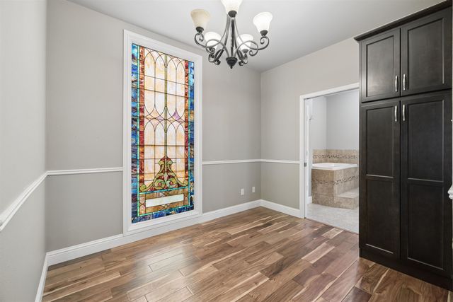 1409 Robbinwood Ct., Longview, TX 75601