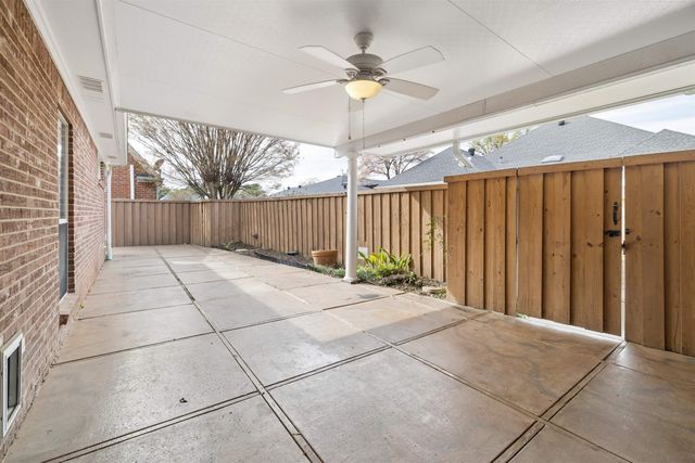 1409 Robbinwood Ct., Longview, TX 75601