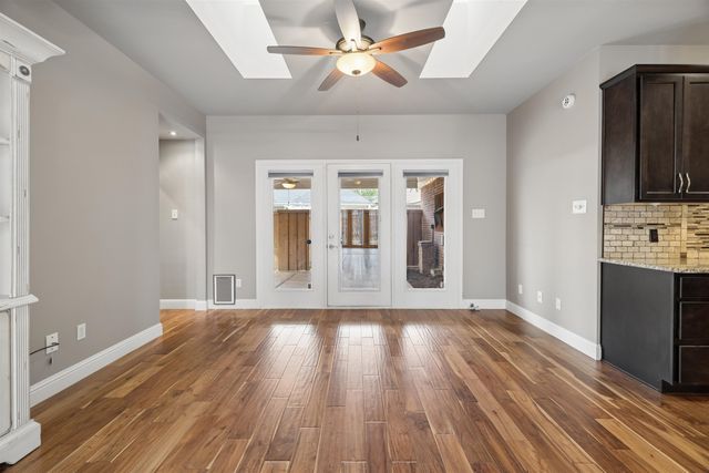 1409 Robbinwood Ct., Longview, TX 75601