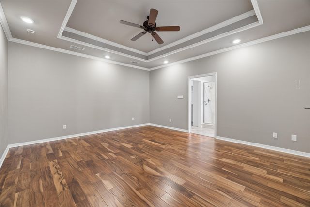 1409 Robbinwood Ct., Longview, TX 75601