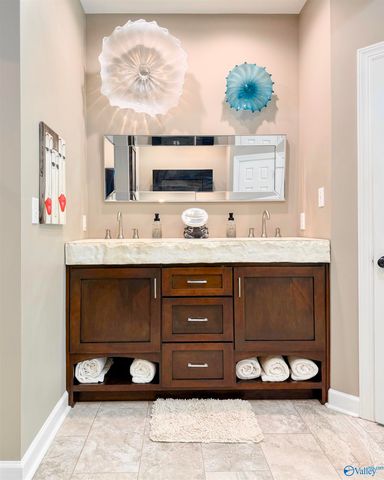 2404 Hideaway Place SE, Decatur, AL 35603