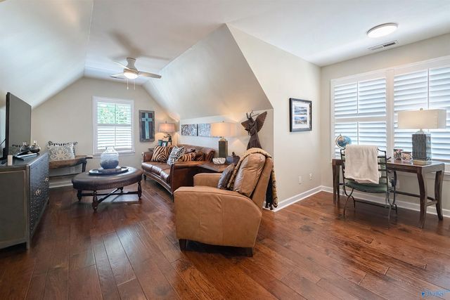 2404 Hideaway Place SE, Decatur, AL 35603