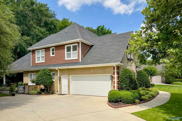 2404 Hideaway Place SE, Decatur, AL 35603