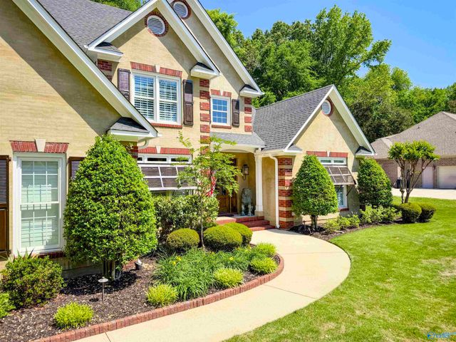 2404 Hideaway Place SE, Decatur, AL 35603
