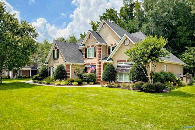 2404 Hideaway Place SE, Decatur, AL 35603