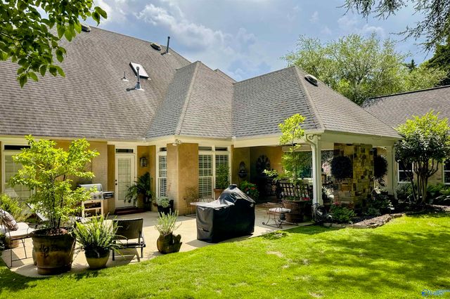 2404 Hideaway Place SE, Decatur, AL 35603