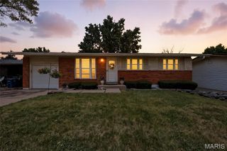 10949 Mugan Drive, St Louis, MO 63123