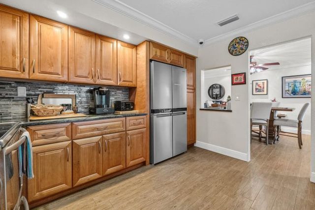 2409 SW 27th Avenue, Fort Lauderdale, FL 33312