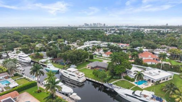 2409 SW 27th Avenue, Fort Lauderdale, FL 33312