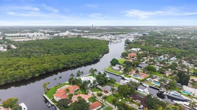 2409 SW 27th Avenue, Fort Lauderdale, FL 33312