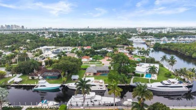 2409 SW 27th Avenue, Fort Lauderdale, FL 33312