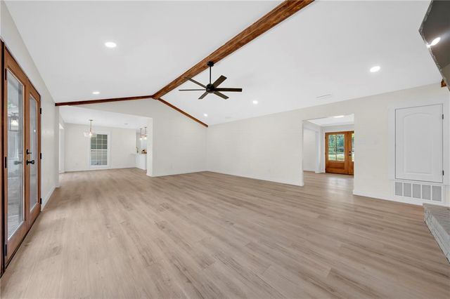 7273 Magnolia Avenue, Theodore, AL 36582