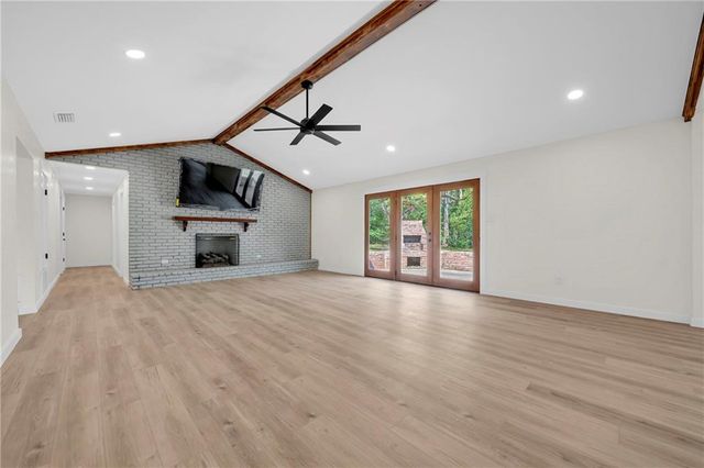 7273 Magnolia Avenue, Theodore, AL 36582