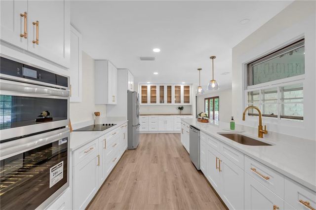 7273 Magnolia Avenue, Theodore, AL 36582