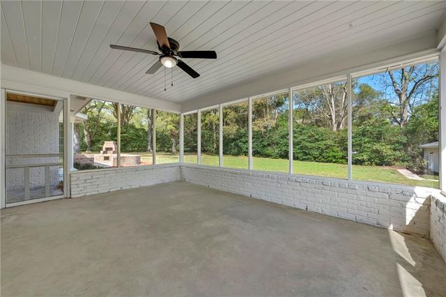 7273 Magnolia Avenue, Theodore, AL 36582