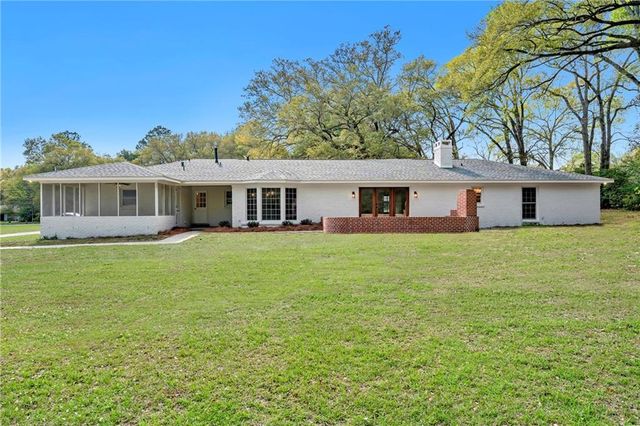 7273 Magnolia Avenue, Theodore, AL 36582