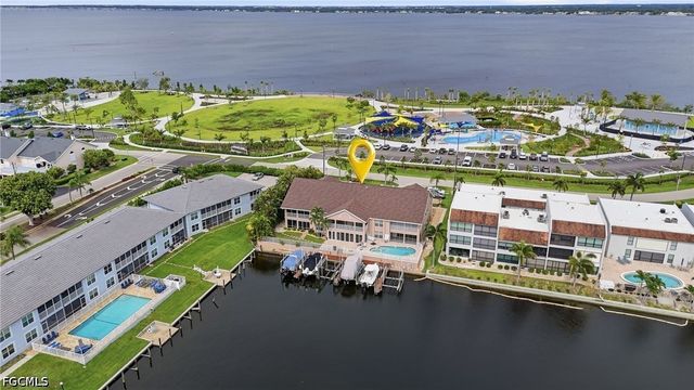 4206 SE 20th PL 105, Cape Coral, FL 33904